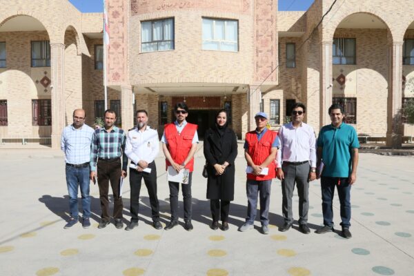 معاینه فنی ساختمان دبستان دخترانه صادقیان در هشتمین بازدید کارگروه مبحث ۲۲